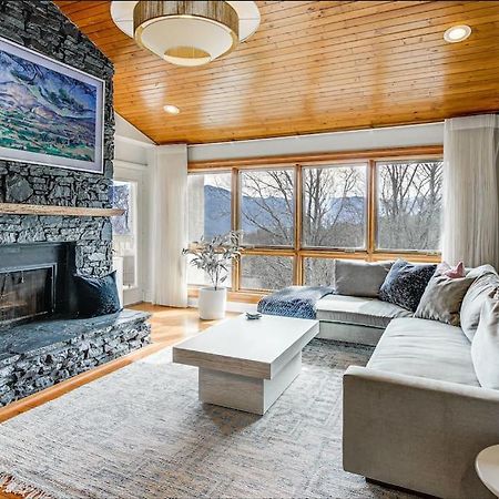 Villa Lux Retro Getaway W/ Ober & Smoky Mtn Views! Gatlinburg Esterno foto