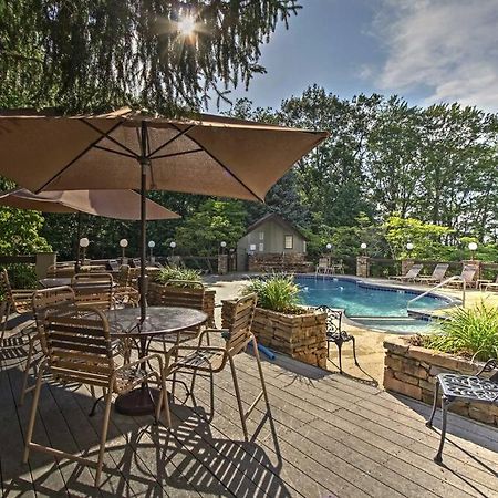 Villa Lux Retro Getaway W/ Ober & Smoky Mtn Views! Gatlinburg Esterno foto
