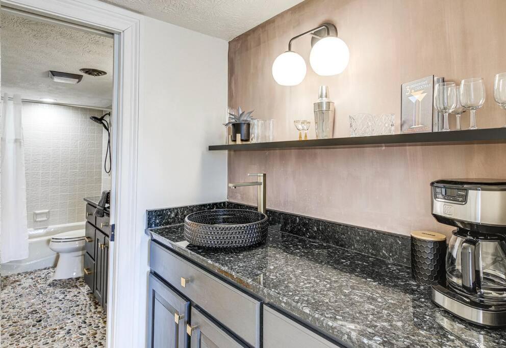 Villa Lux Retro Getaway W/ Ober & Smoky Mtn Views! Gatlinburg Esterno foto