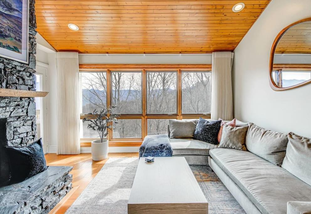 Villa Lux Retro Getaway W/ Ober & Smoky Mtn Views! Gatlinburg Esterno foto