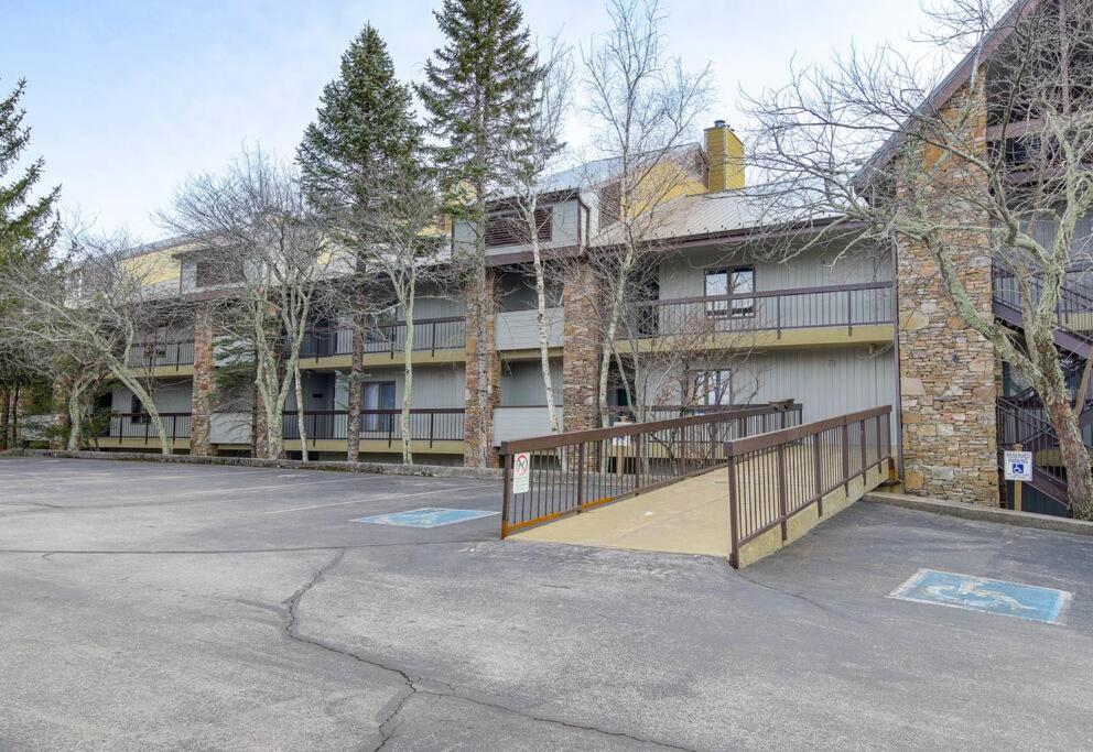 Villa Lux Retro Getaway W/ Ober & Smoky Mtn Views! Gatlinburg Esterno foto