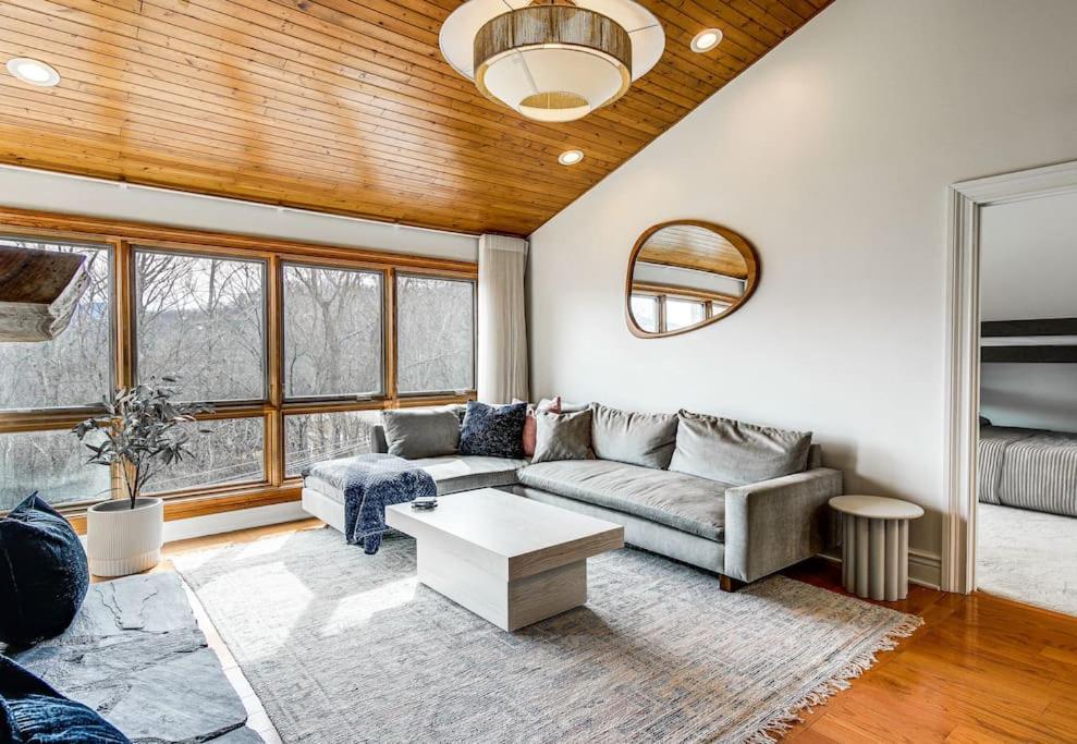 Villa Lux Retro Getaway W/ Ober & Smoky Mtn Views! Gatlinburg Esterno foto