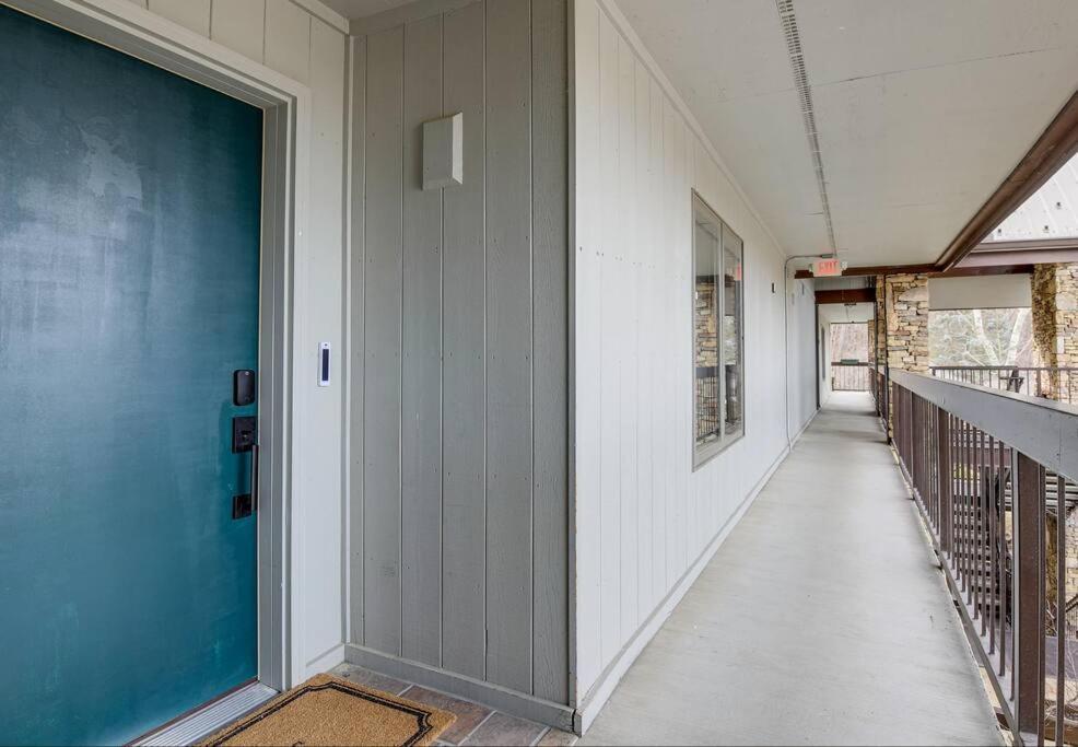 Villa Lux Retro Getaway W/ Ober & Smoky Mtn Views! Gatlinburg Esterno foto