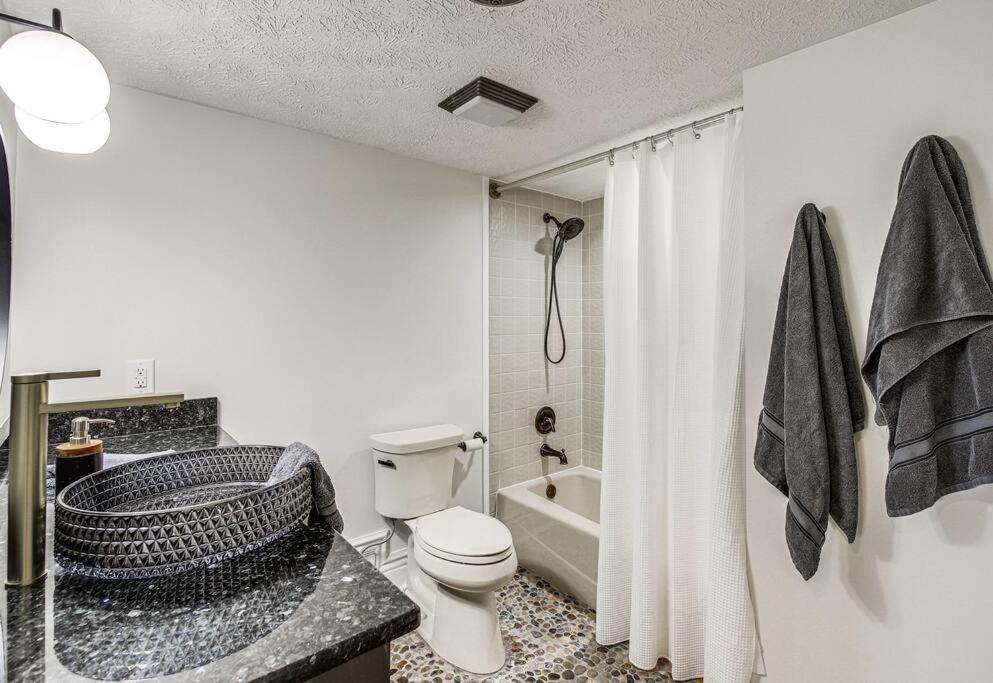 Villa Lux Retro Getaway W/ Ober & Smoky Mtn Views! Gatlinburg Esterno foto