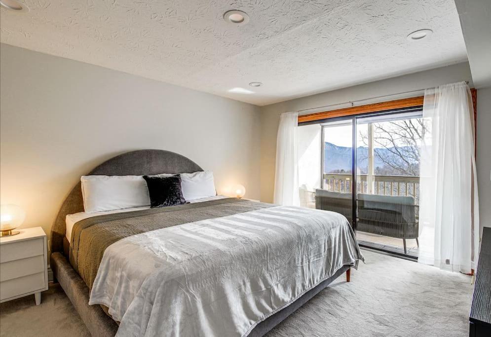 Villa Lux Retro Getaway W/ Ober & Smoky Mtn Views! Gatlinburg Esterno foto